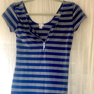 🌞 Guess Retro Blue Gray stripe short sleeve pullover top zip up round neck S